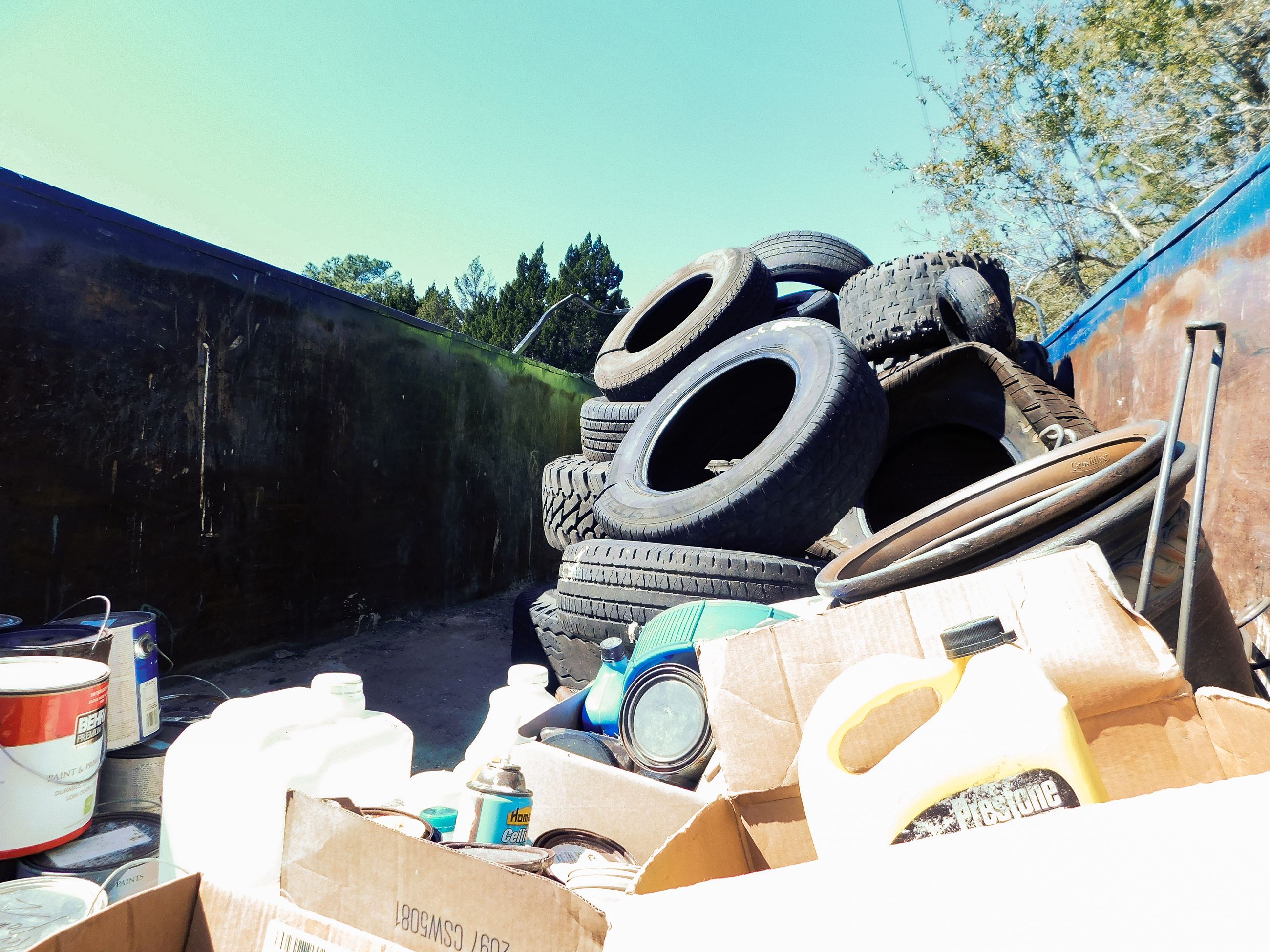bulk waste in cleanup truck