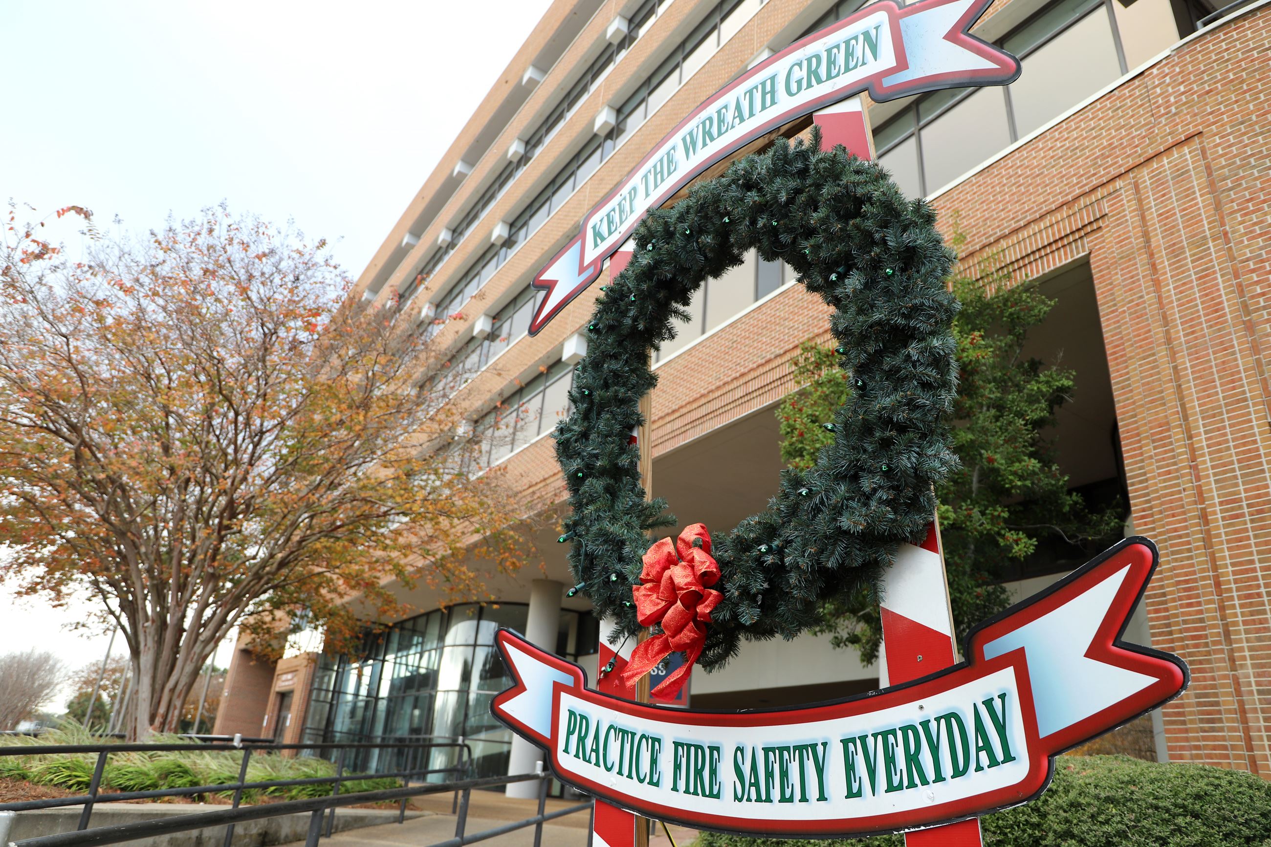 Keep the Wreath Green 2